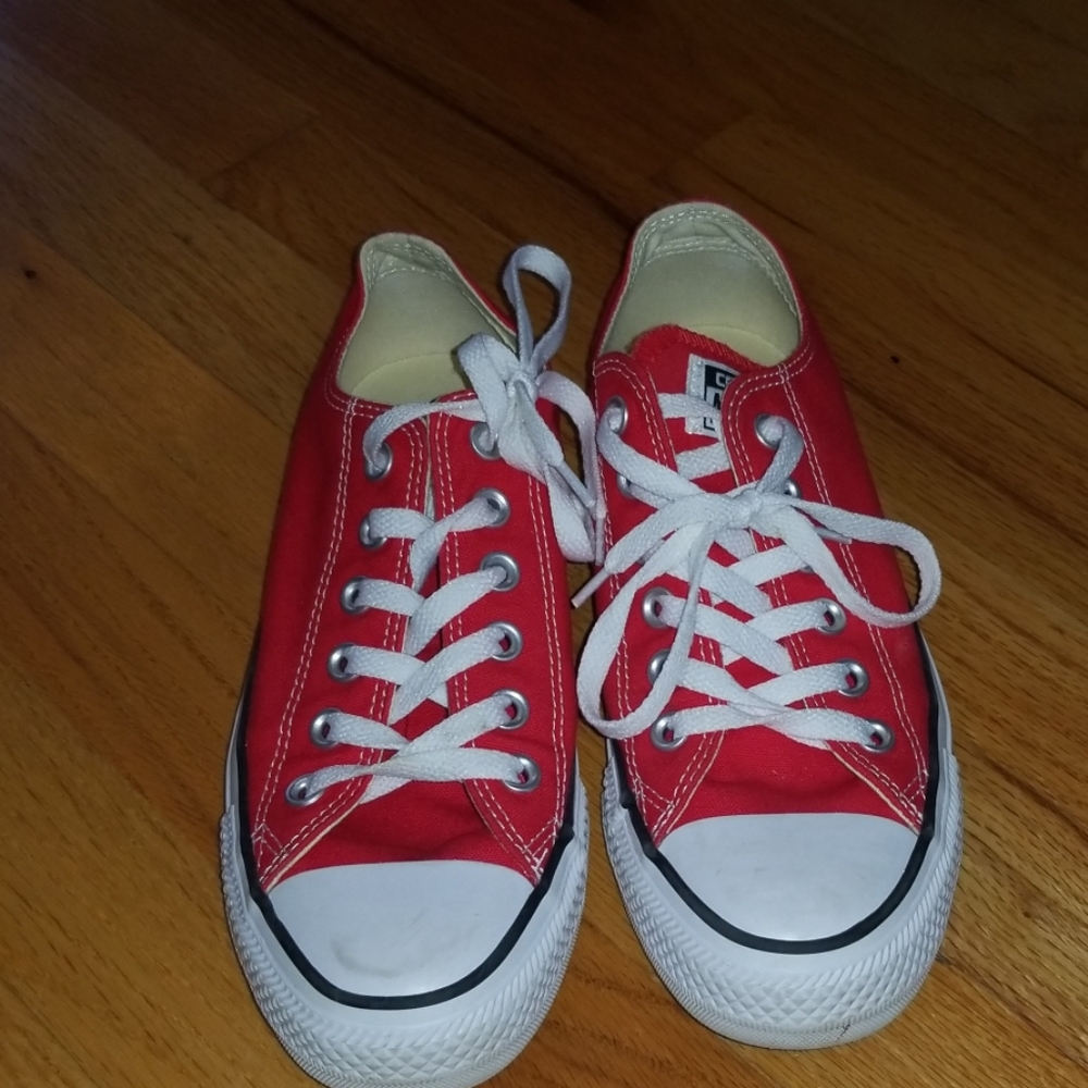 Red converse